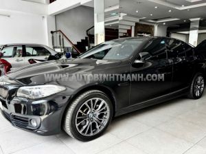 Xe BMW 5 Series 520i 2016